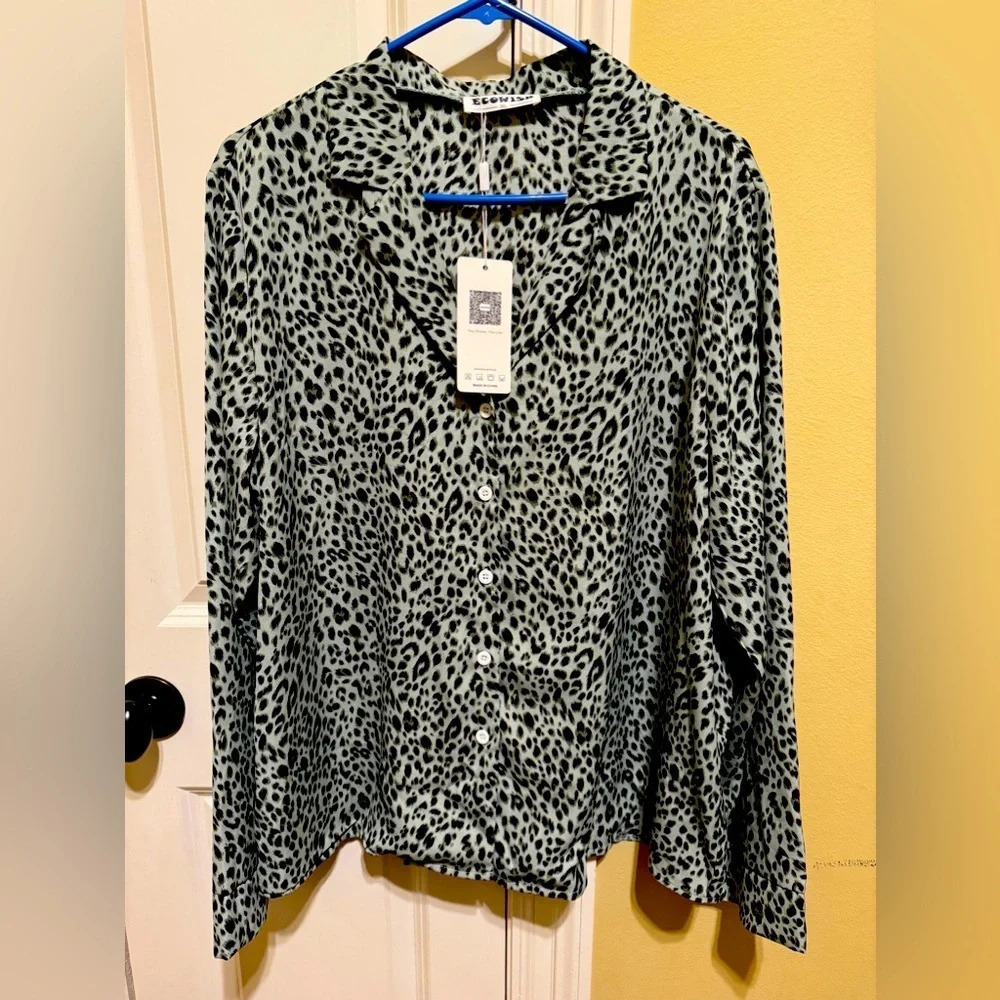 Ecowish Women’s Animal Print Long Sleeve Blouse Sz XL